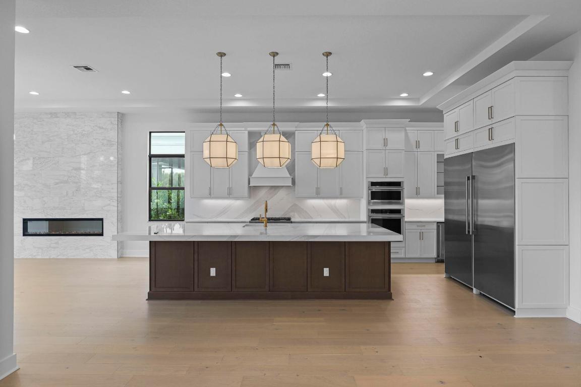 13405 Artisan Circle