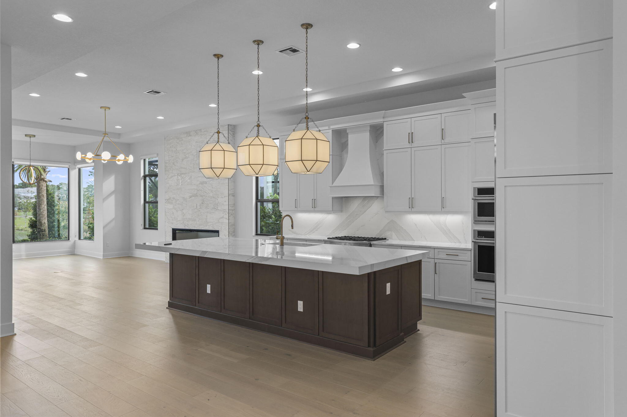 13405 Artisan Circle