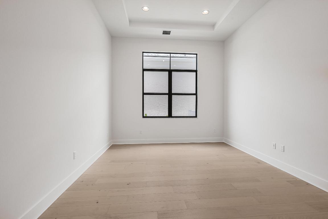 13405 Artisan Circle