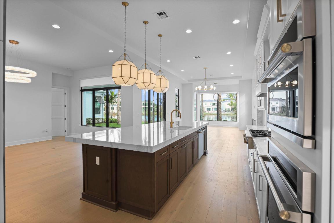 13405 Artisan Circle