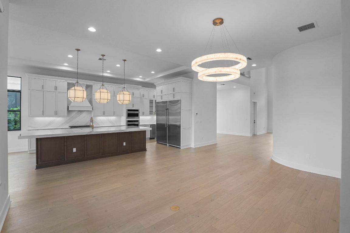 13405 Artisan Circle