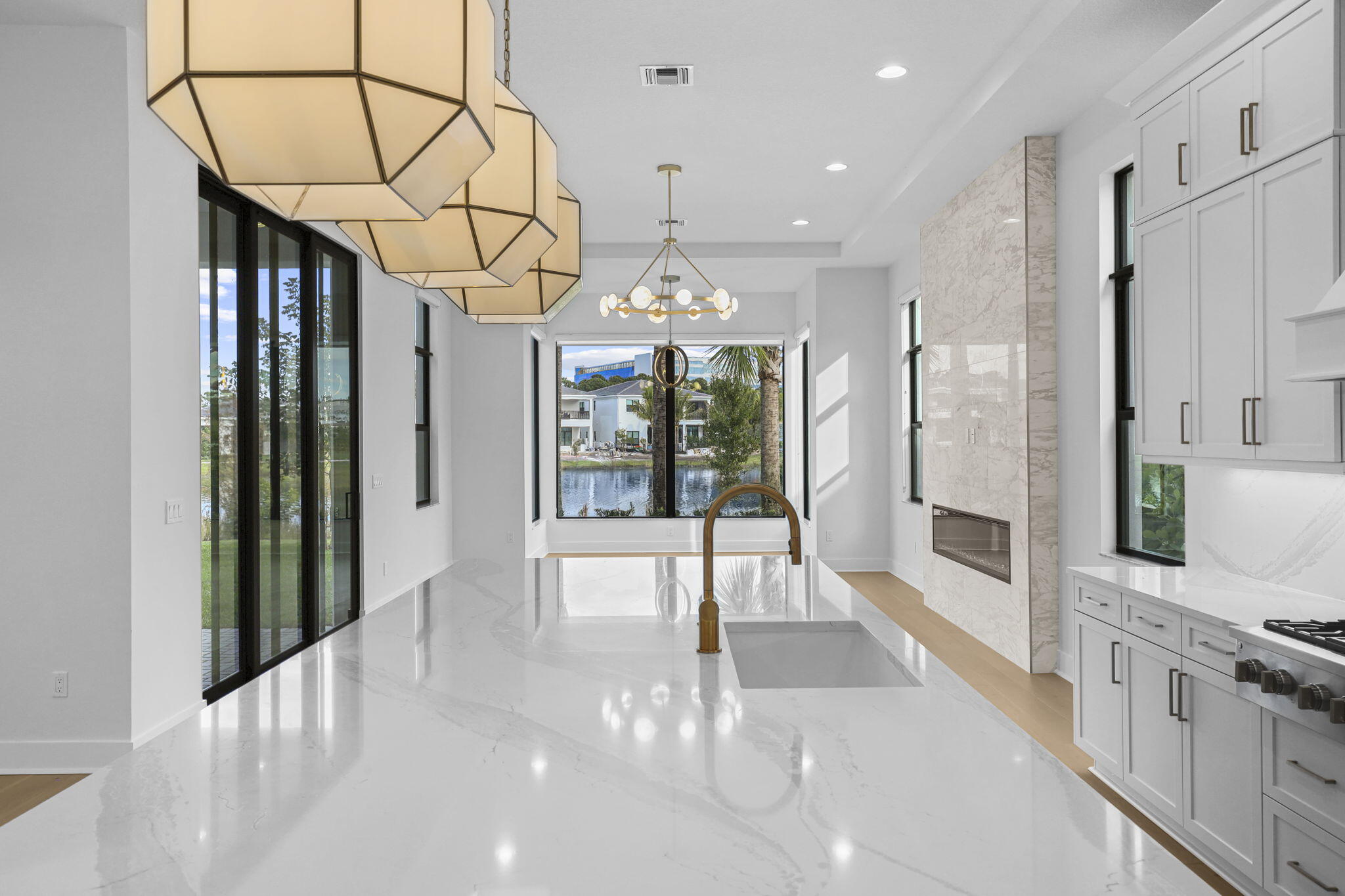 13405 Artisan Circle