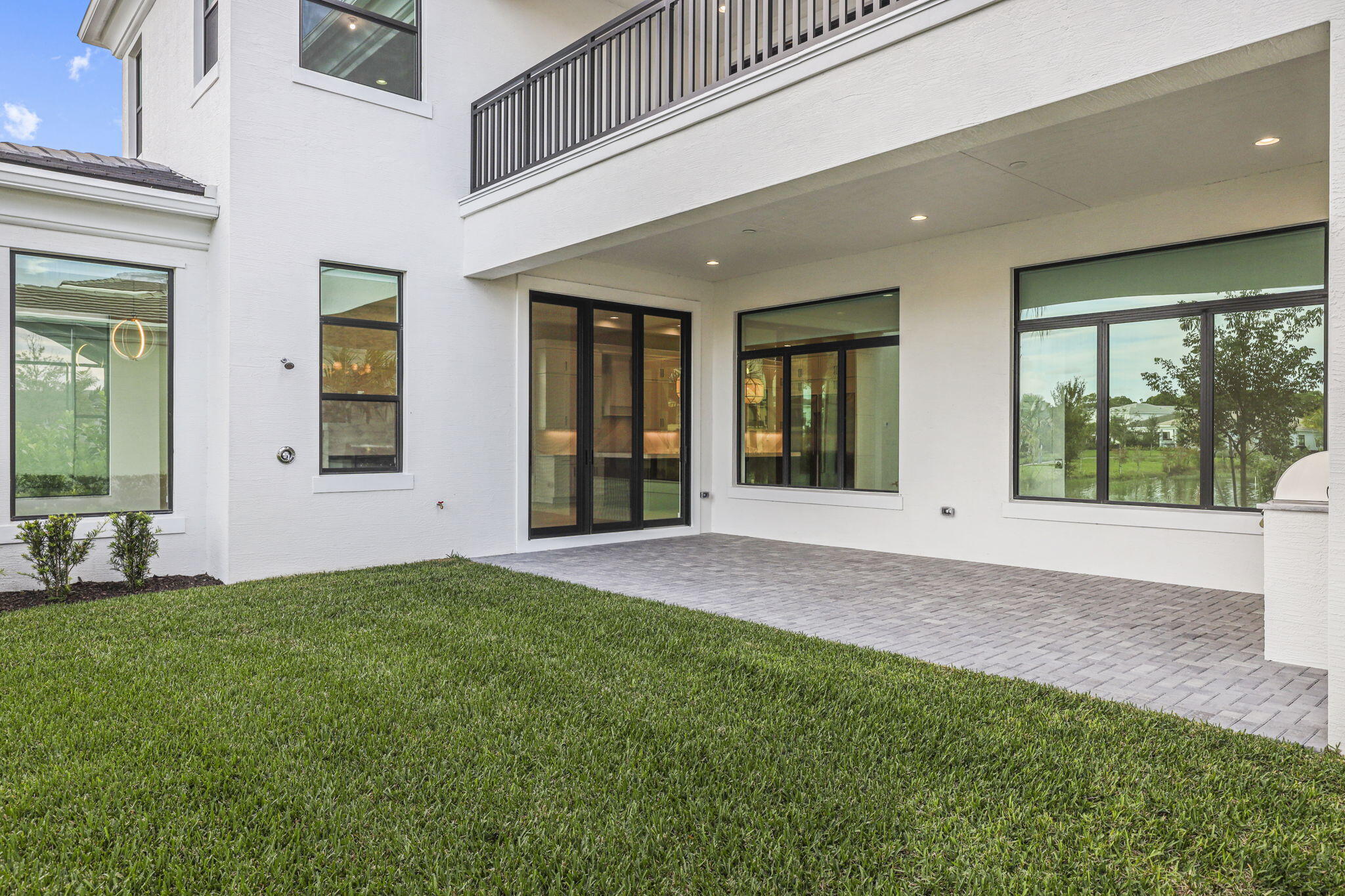 13405 Artisan Circle