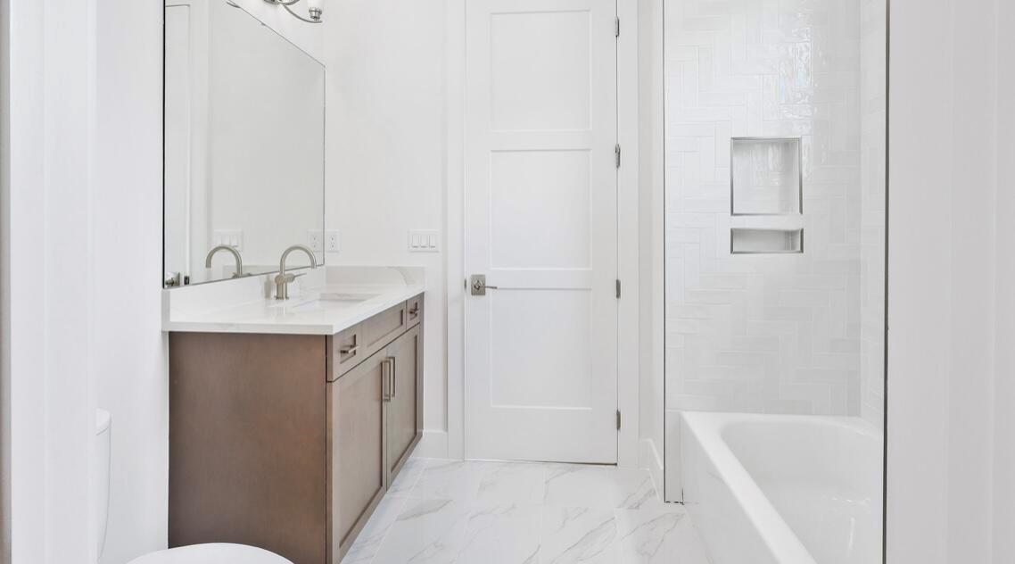 13405 Artisan Circle