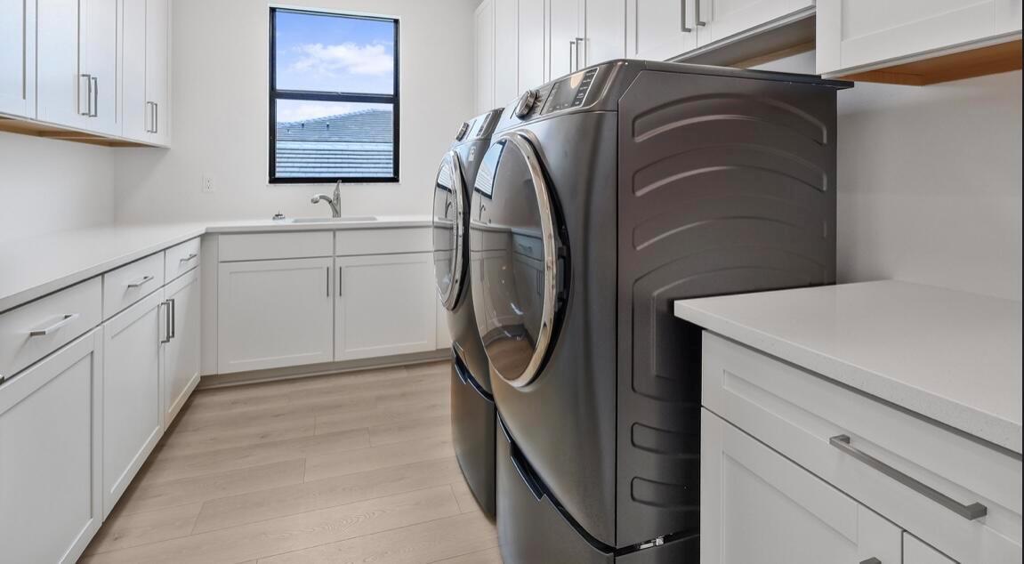 13405 Artisan Circle