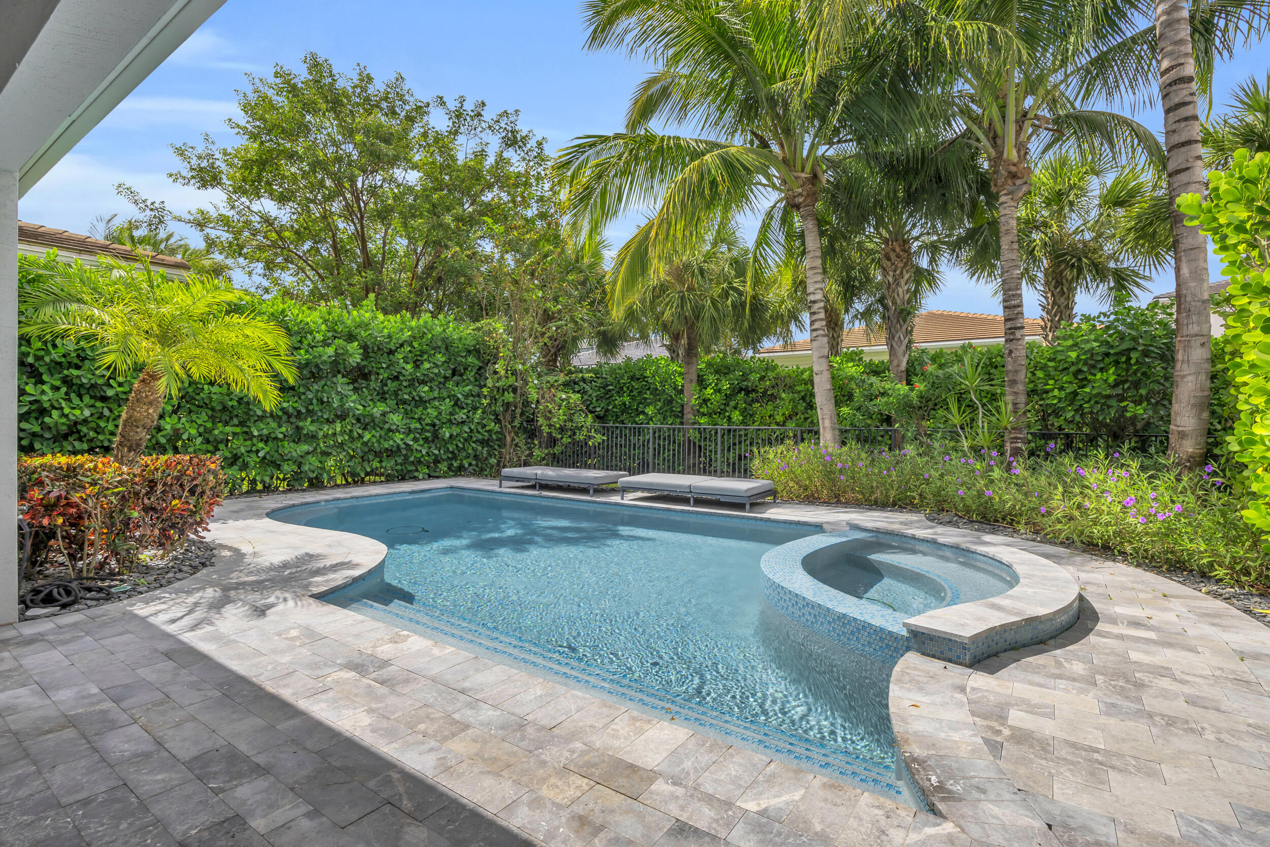 13149 Faberge Place