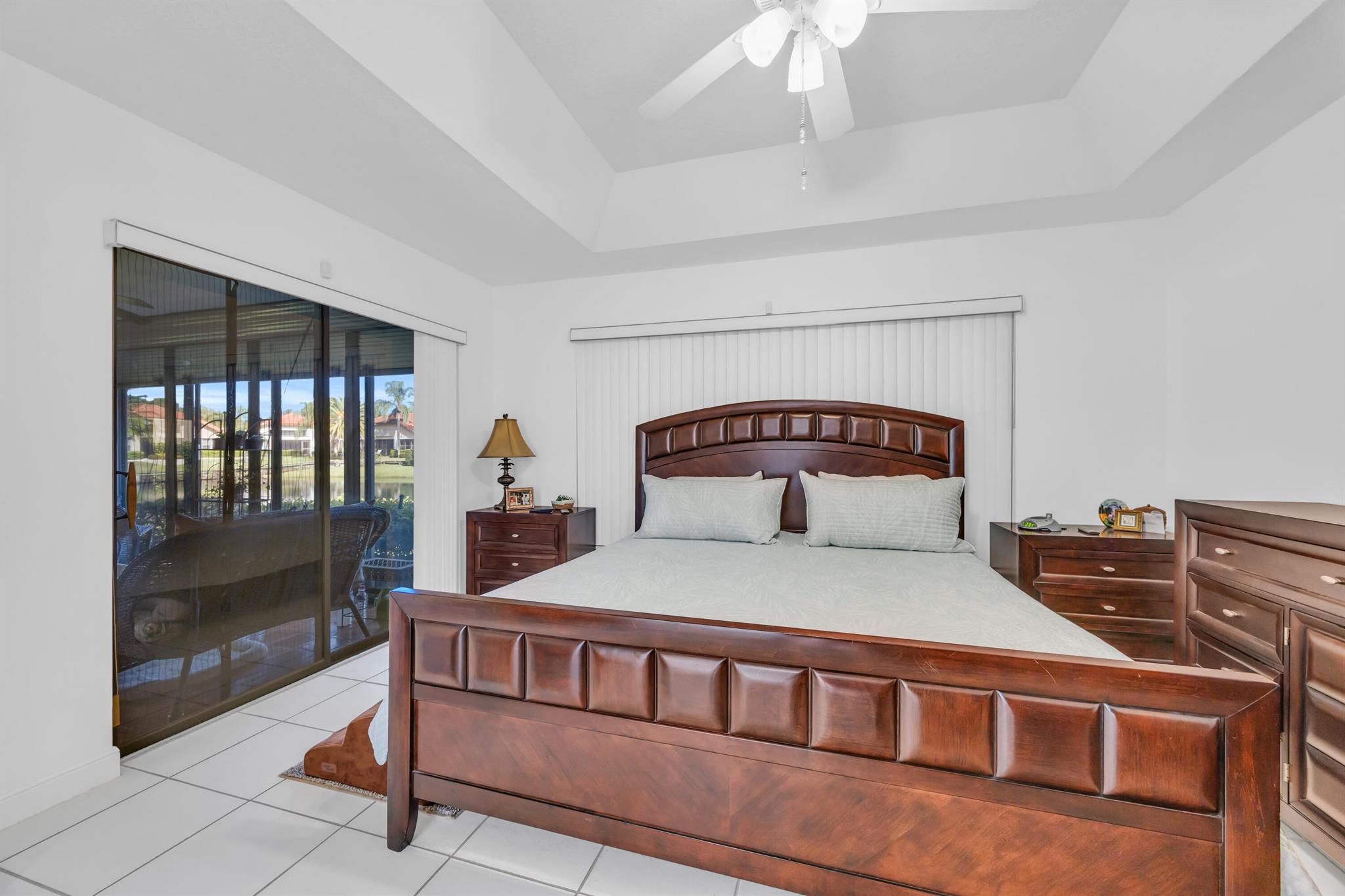 2735 SW Mariposa Circle