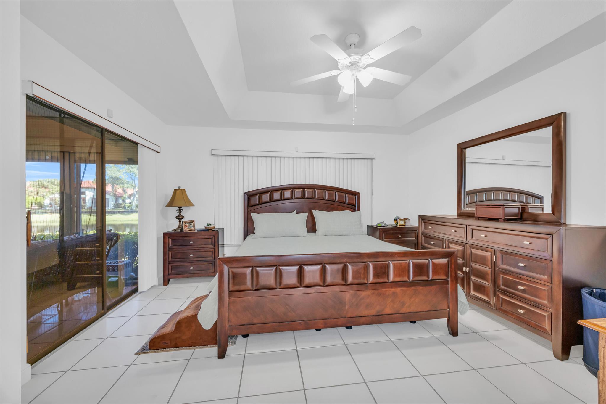 2735 SW Mariposa Circle