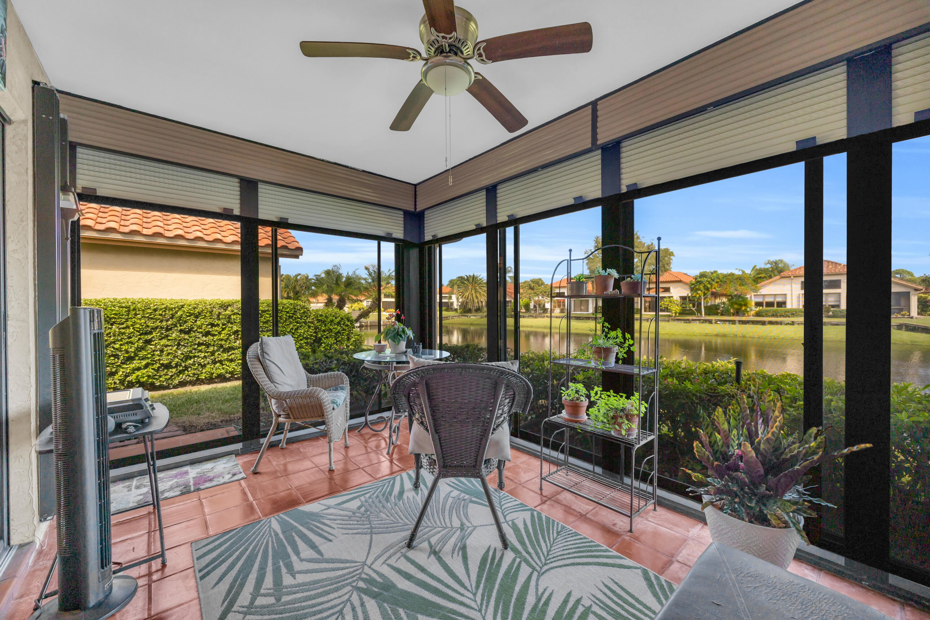 2735 SW Mariposa Circle