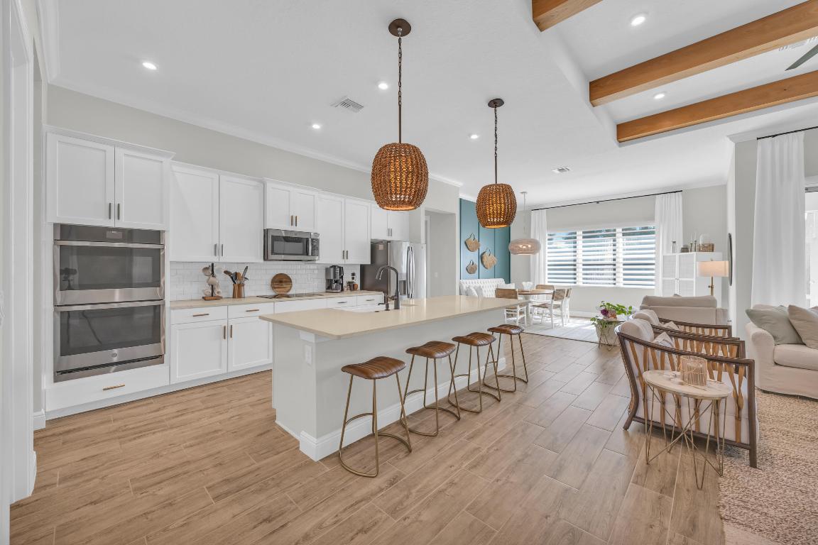 668 SW Riverwatch Place