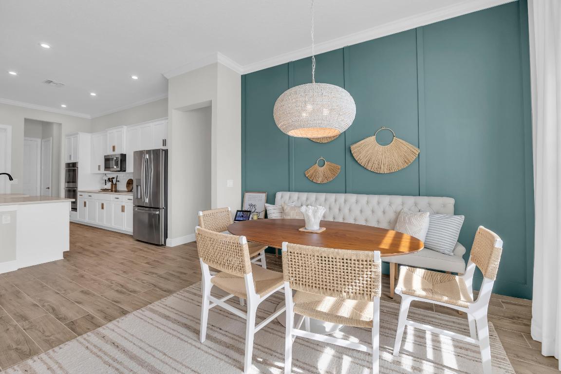 668 SW Riverwatch Place