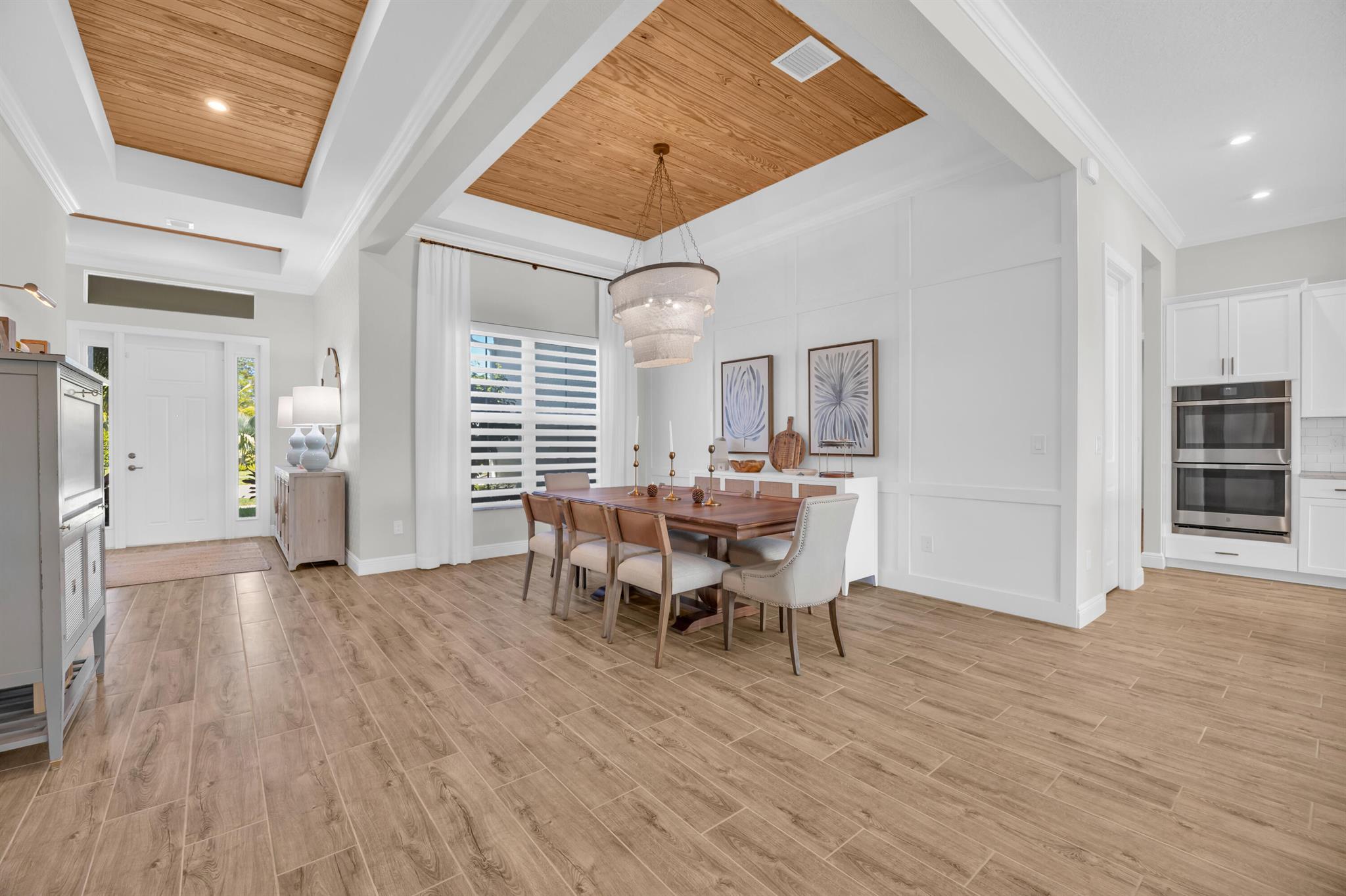 668 SW Riverwatch Place