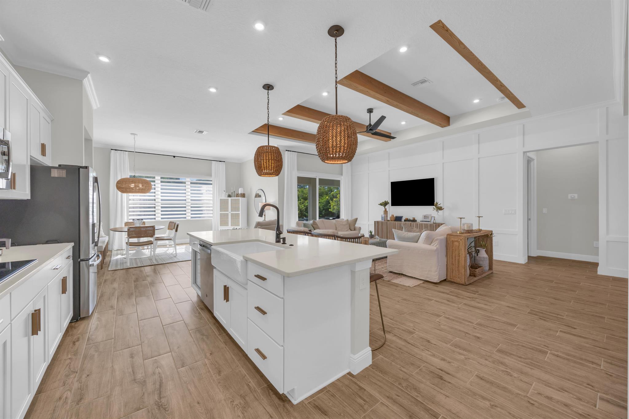 668 SW Riverwatch Place