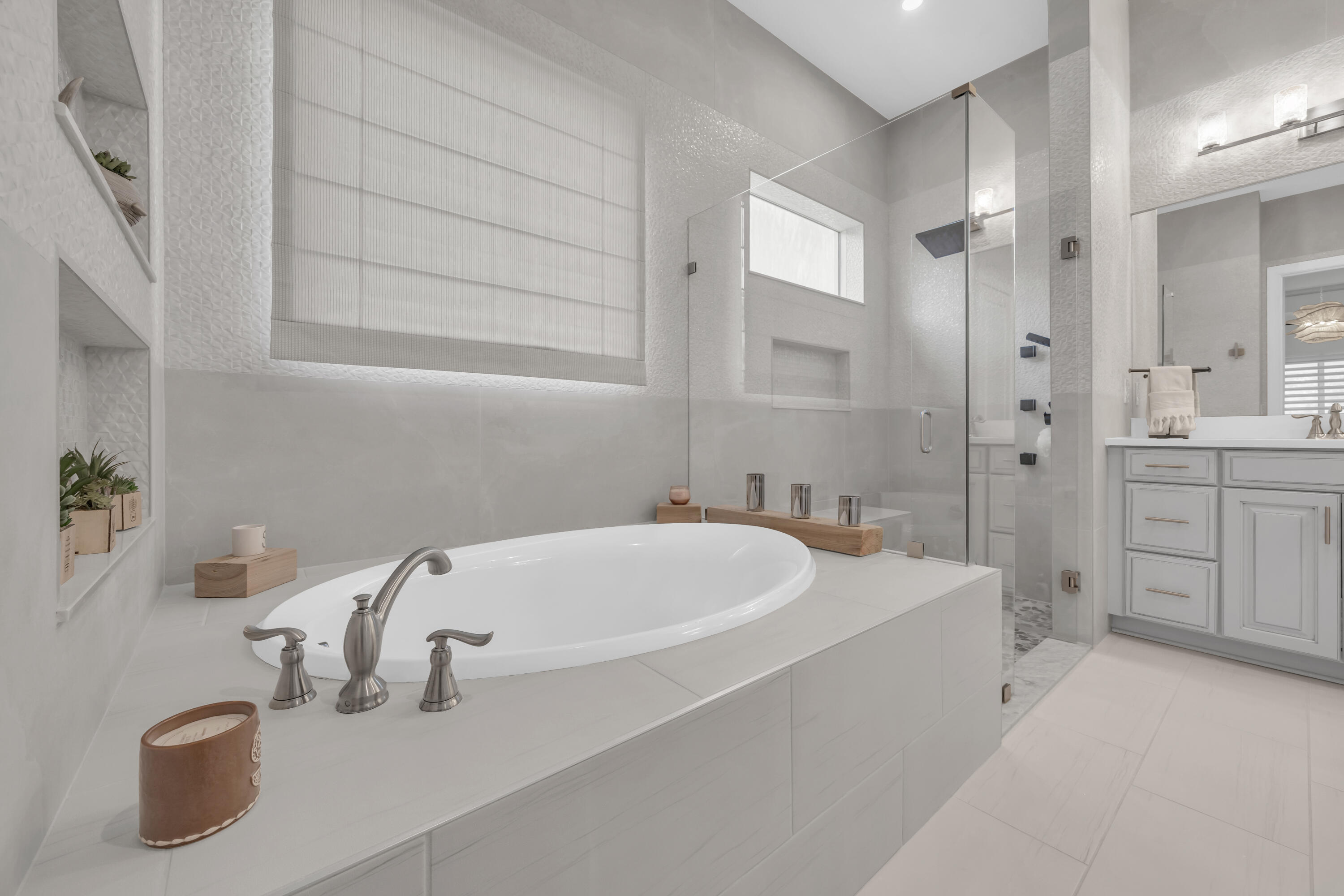 668 SW Riverwatch Place