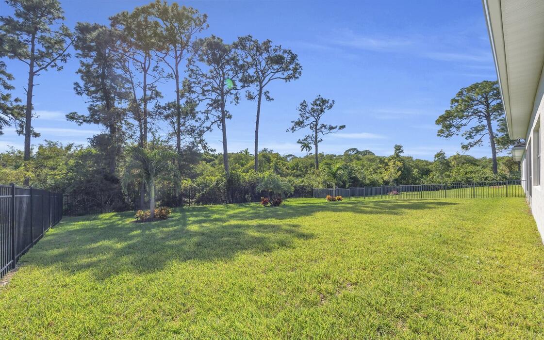 668 SW Riverwatch Place, Stuart