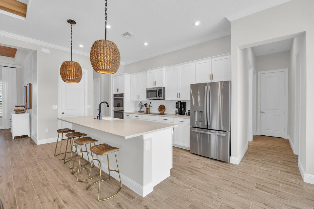 668 SW Riverwatch Place, Stuart