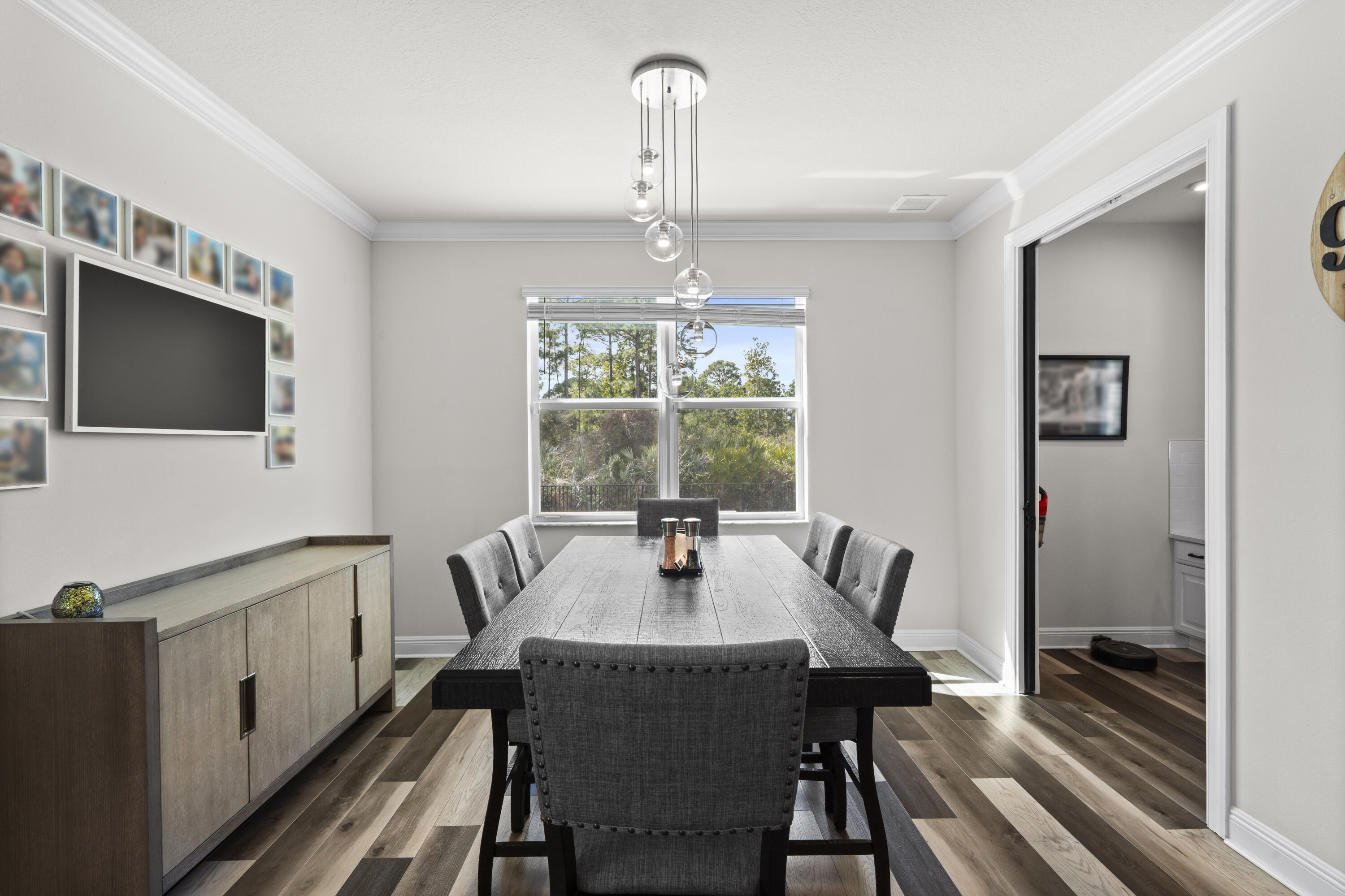 684 SW Pennfield Terrace