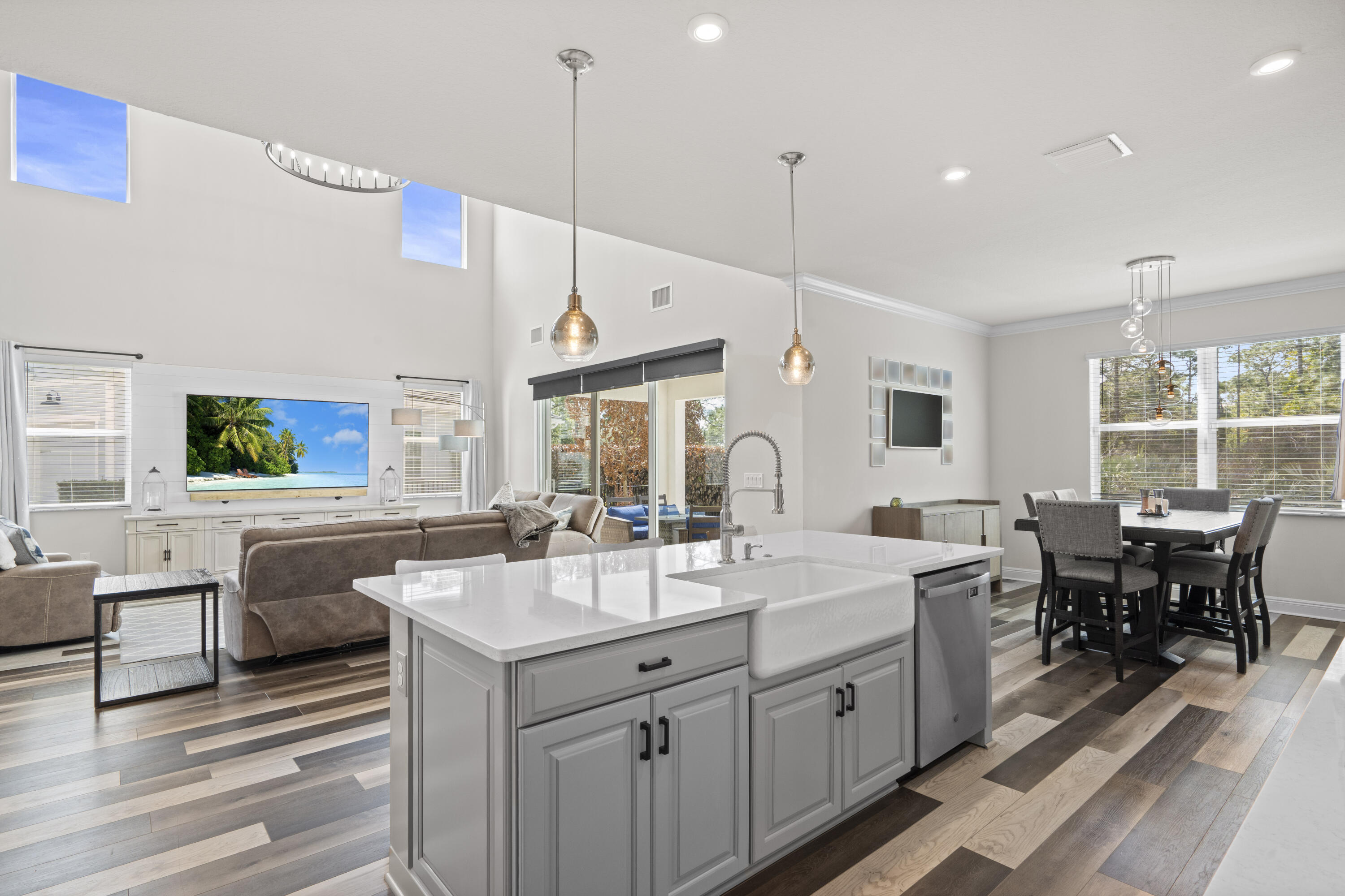 684 SW Pennfield Terrace