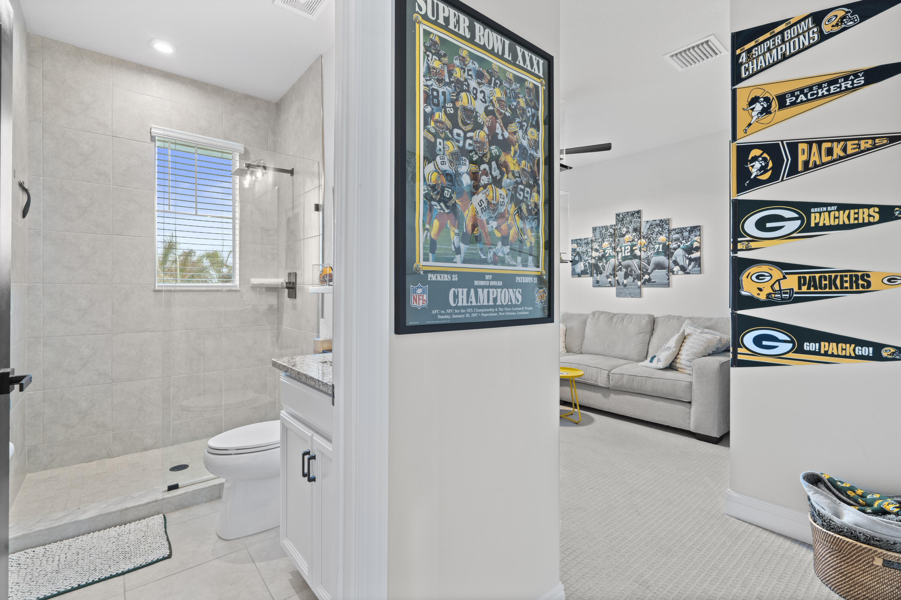 684 SW Pennfield Terrace