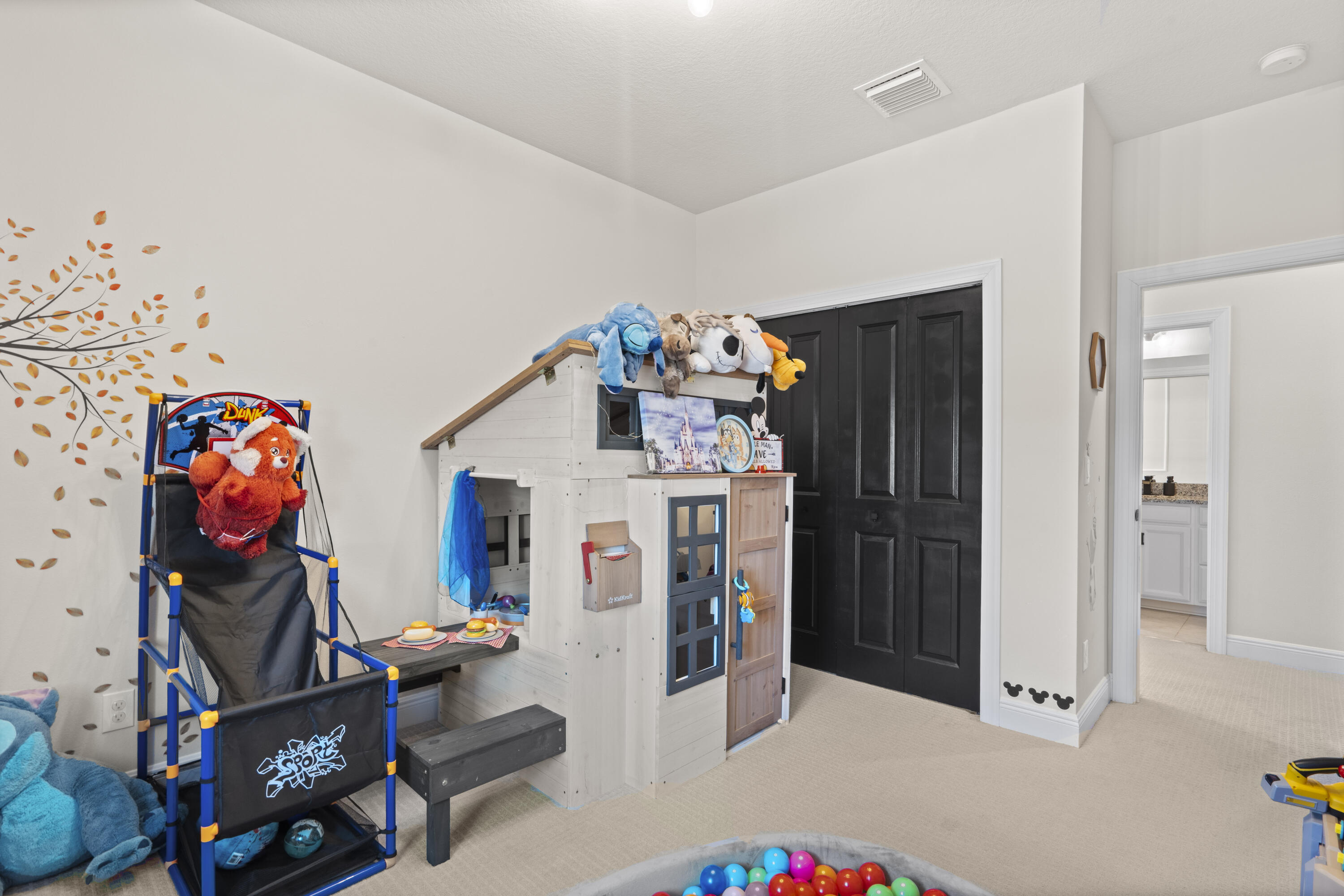 684 SW Pennfield Terrace