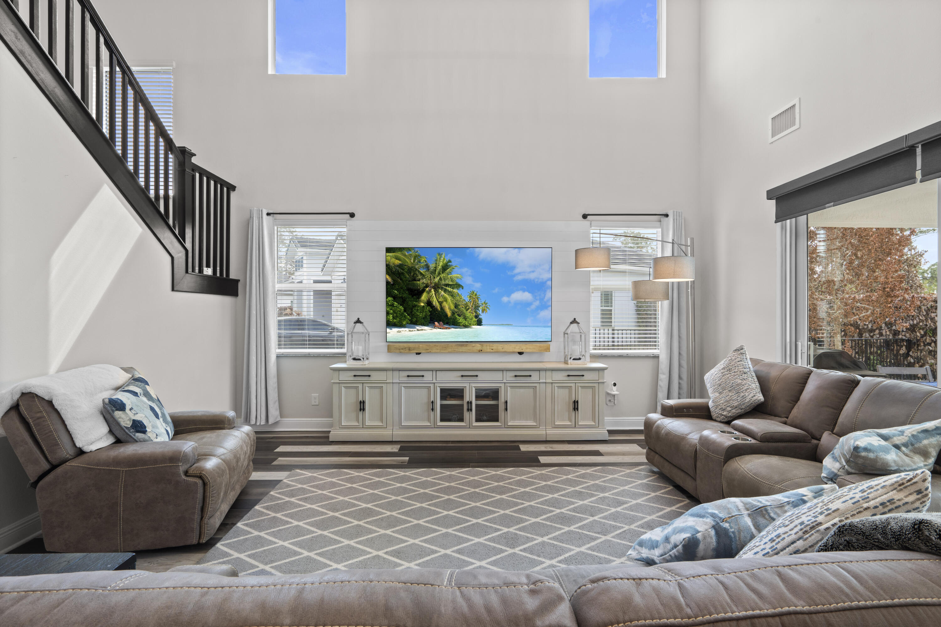 684 SW Pennfield Terrace