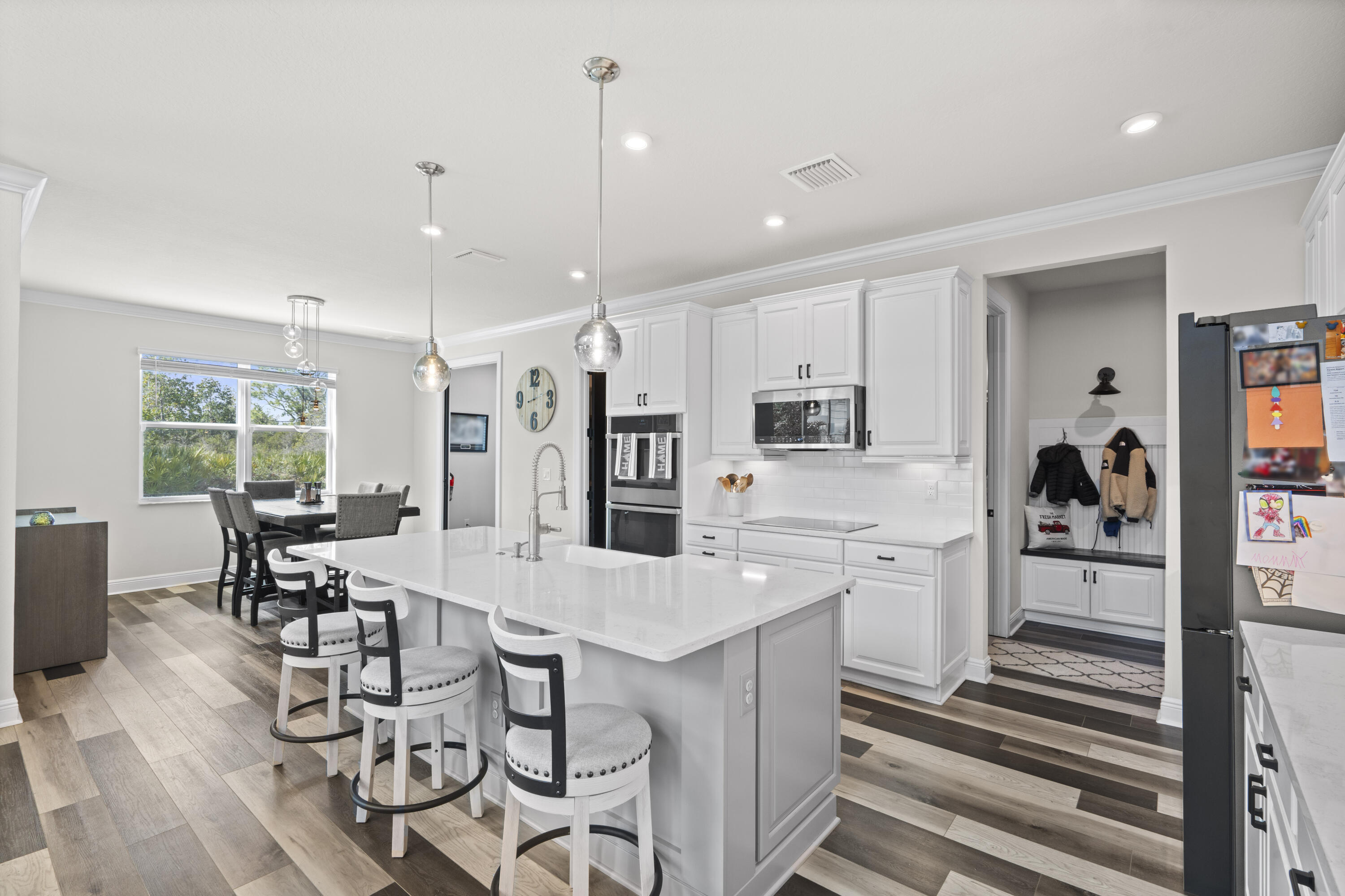 684 SW Pennfield Terrace