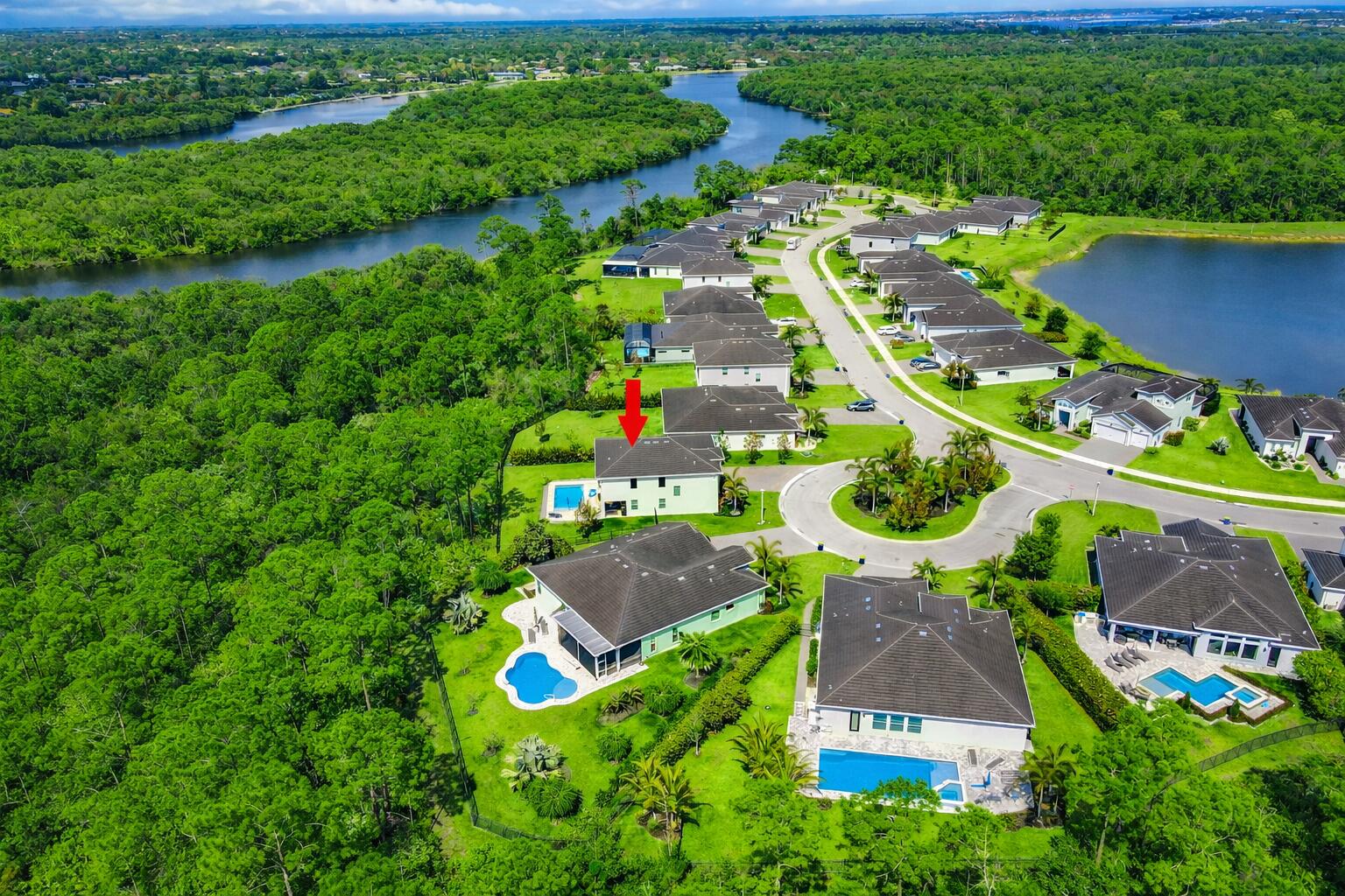 684 SW Pennfield Terrace