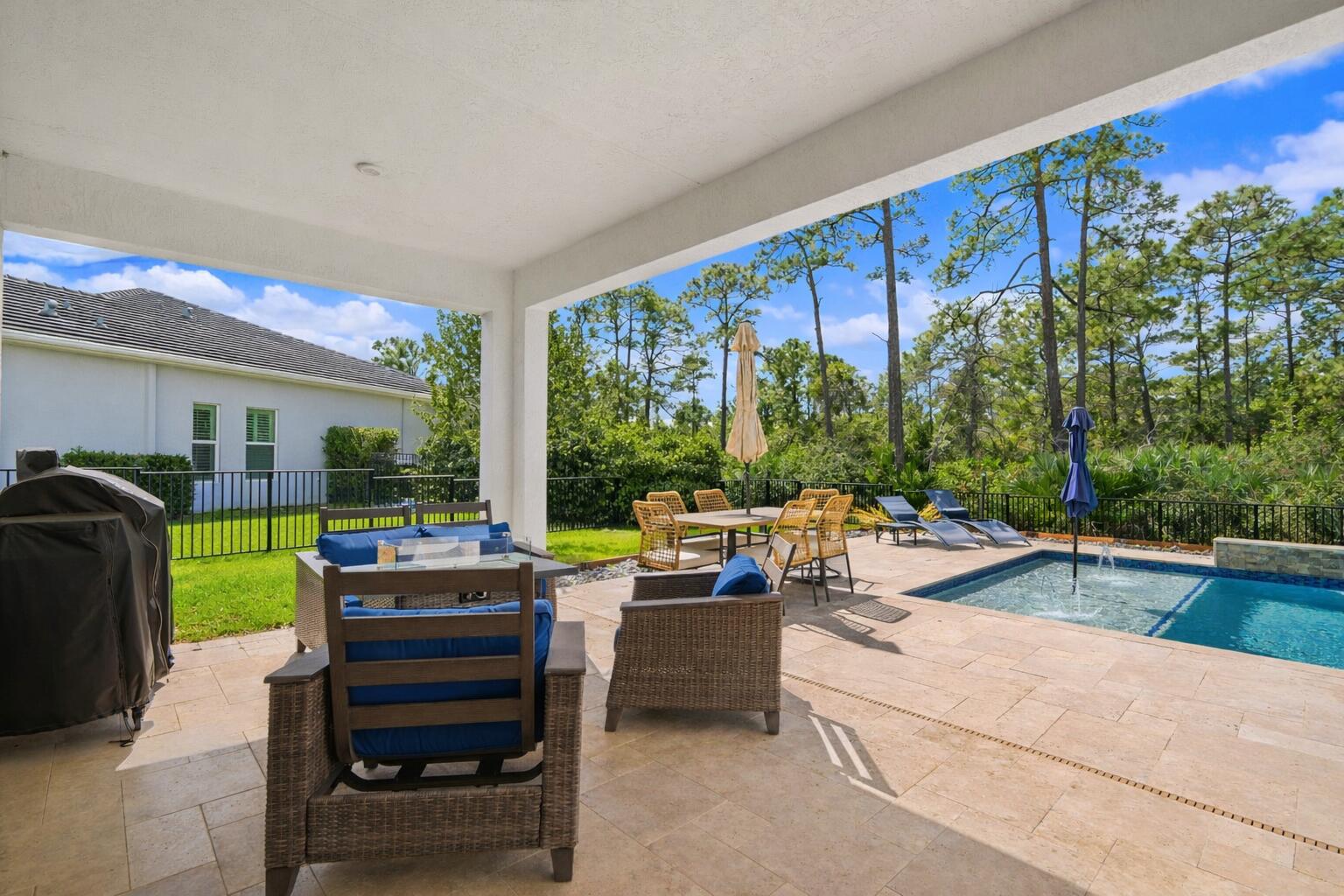 684 SW Pennfield Terrace