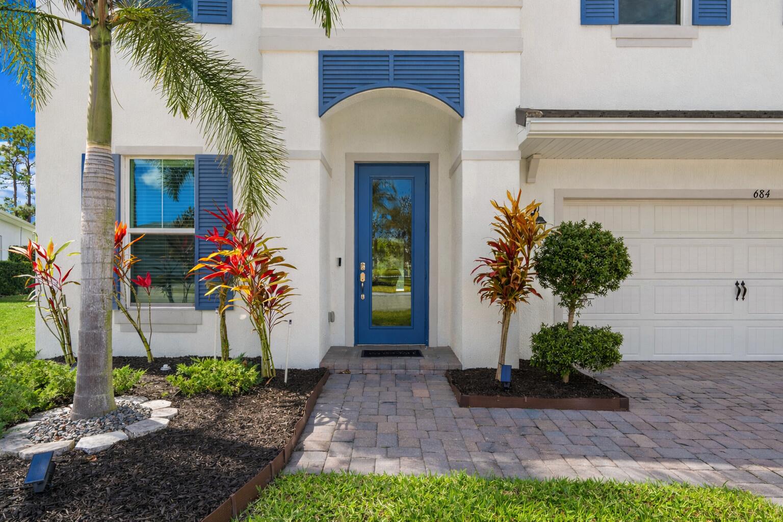 684 SW Pennfield Terrace