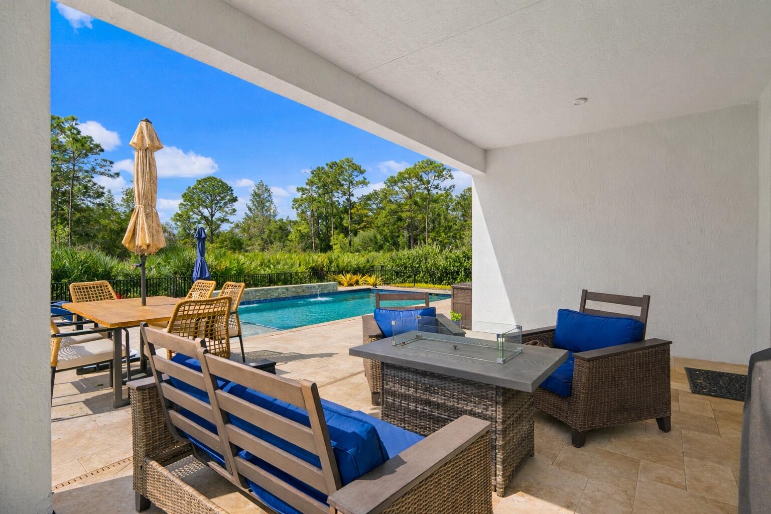 684 SW Pennfield Terrace