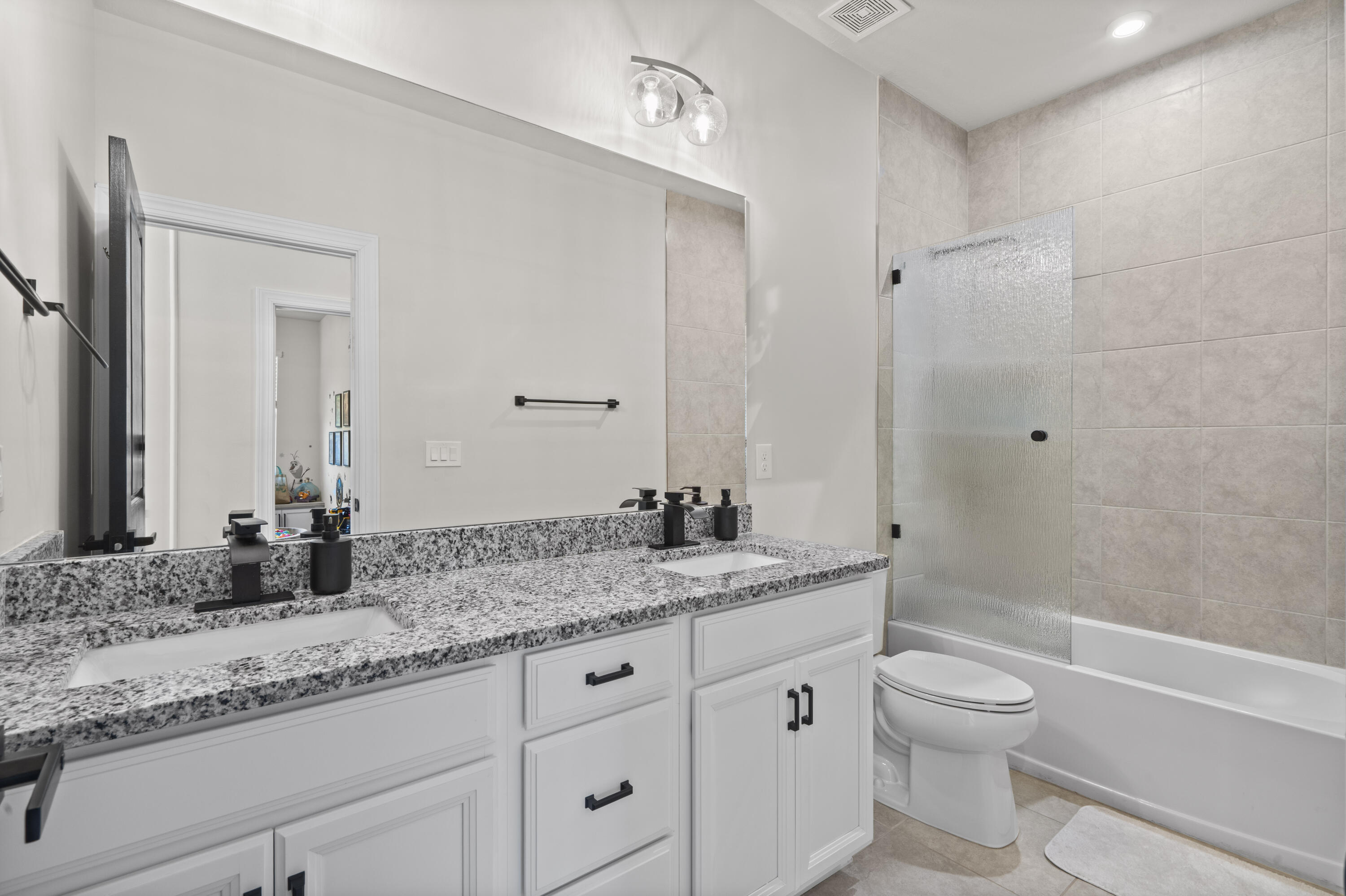 684 SW Pennfield Terrace