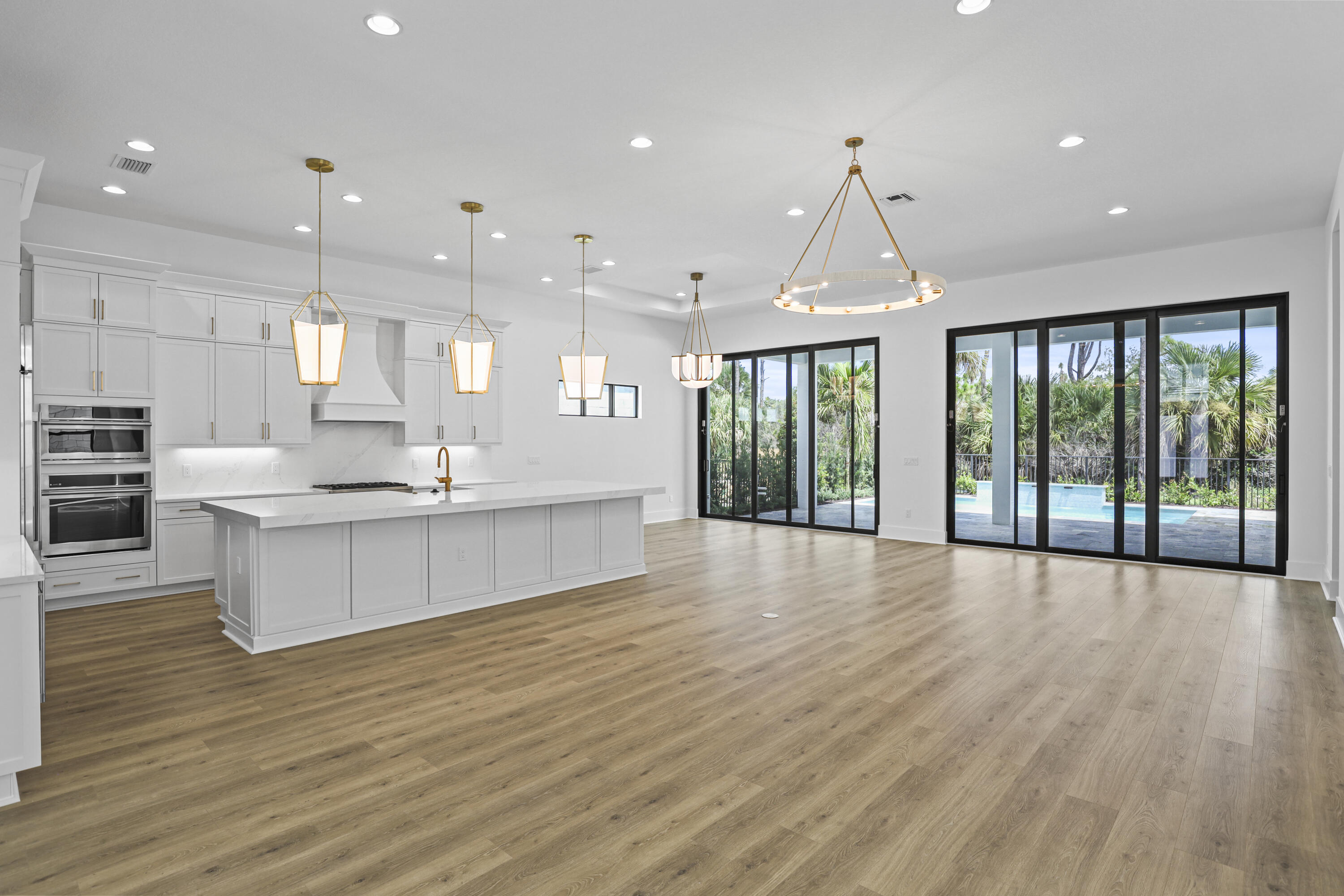 13286 Artisan Circle