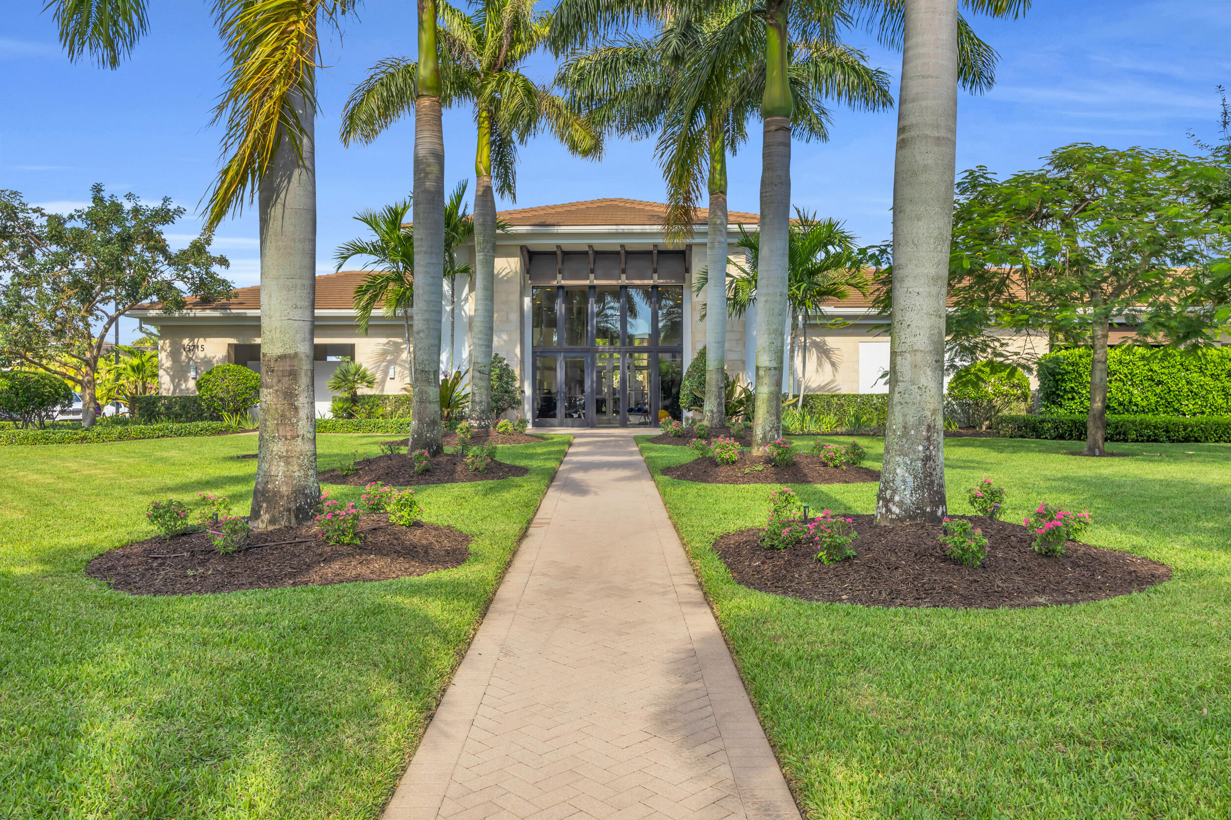 13286 Artisan Circle
