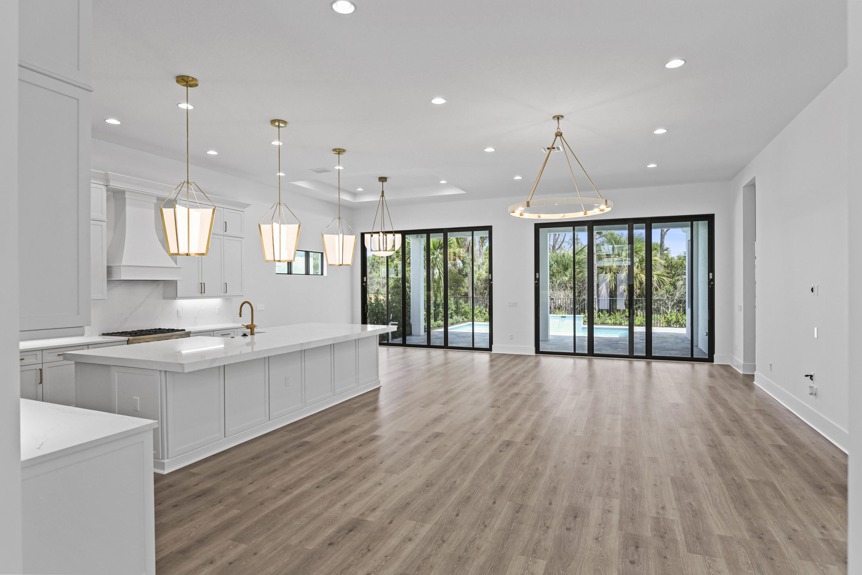 13286 Artisan Circle
