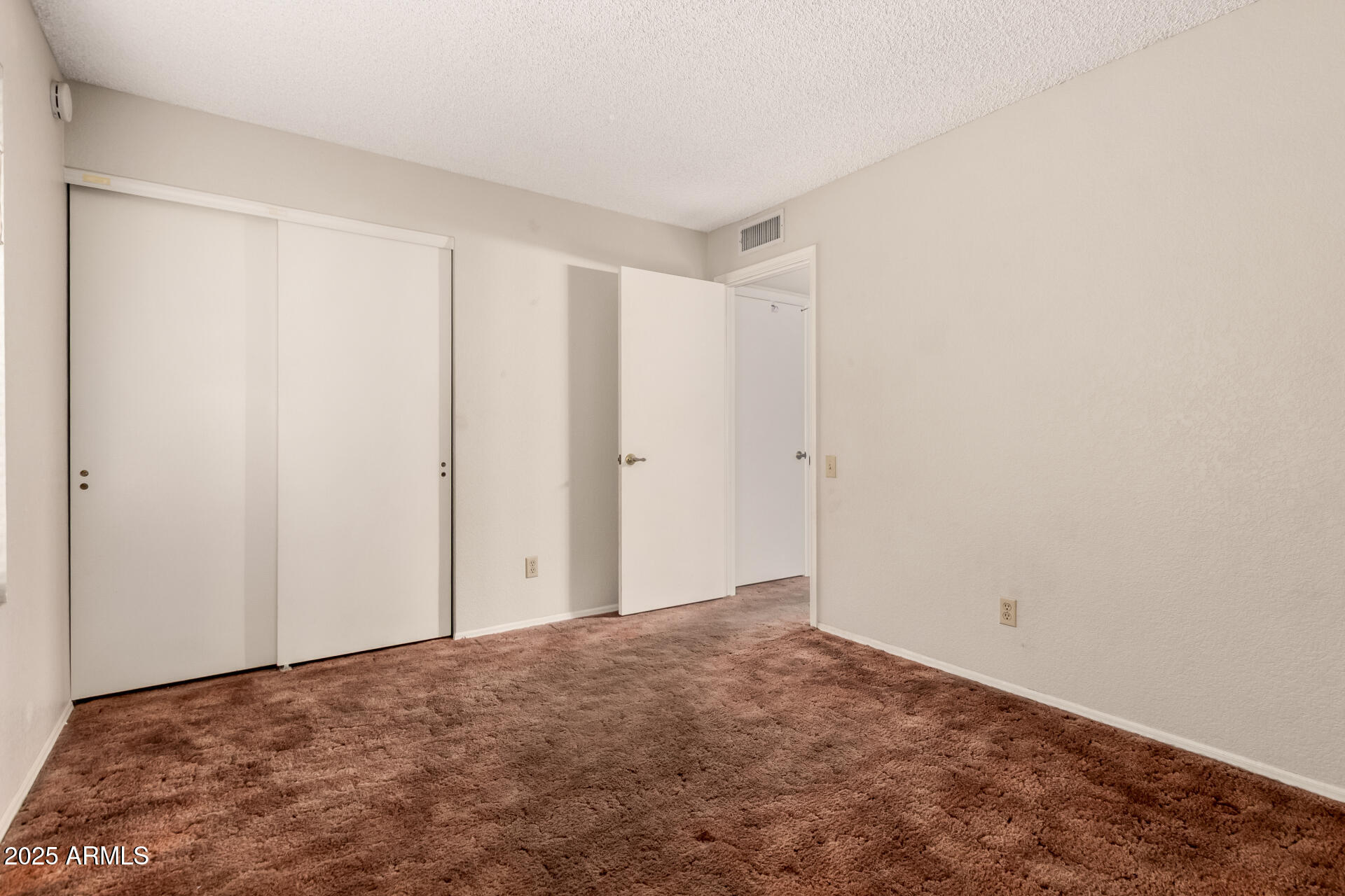 1729 W BROOKS Street