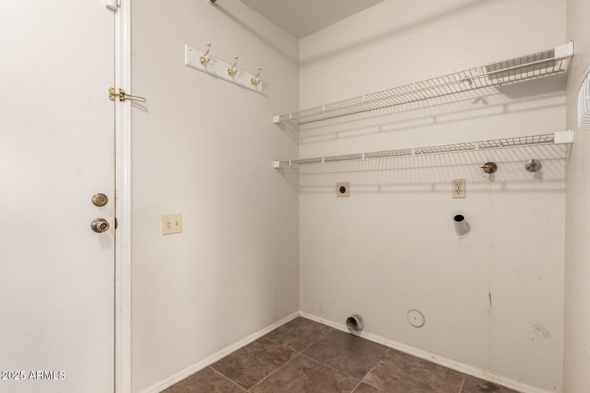 1729 W BROOKS Street