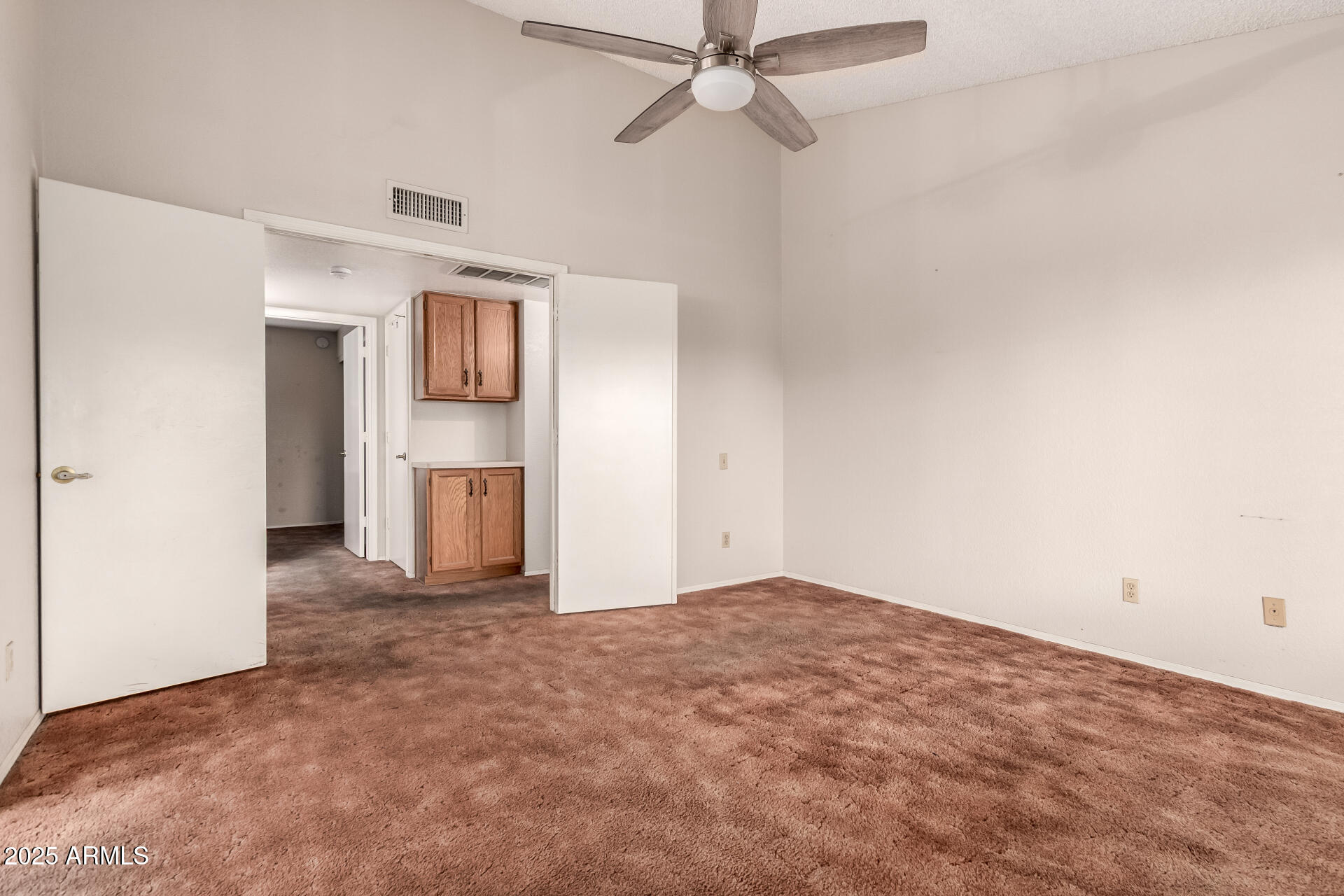 1729 W BROOKS Street