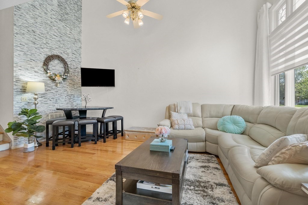 6 Willow Pond Dr Unit: 6