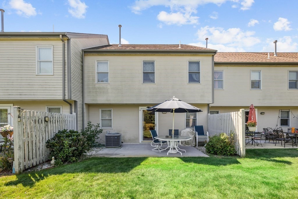 6 Willow Pond Dr Unit: 6