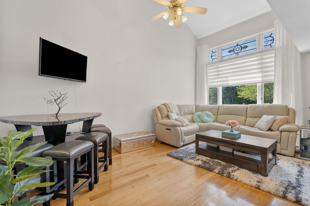 6 Willow Pond Dr Unit: 6