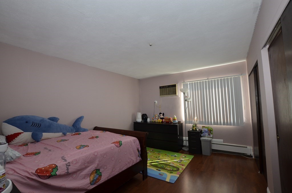 159 Bittersweet Ln Unit: 121