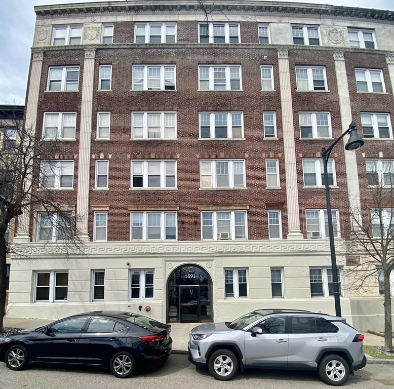 1691 Commonwealth Ave Unit: 31