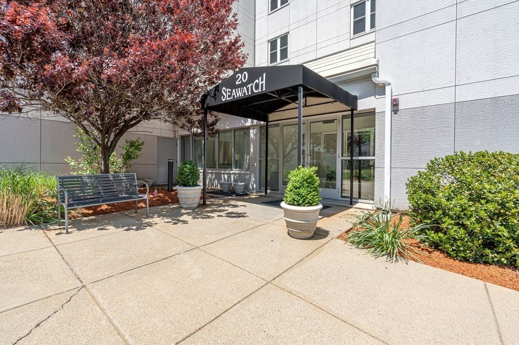 20 Rockland House Rd Unit: 402