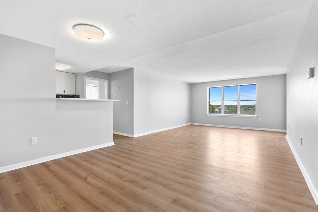 20 Rockland House Rd Unit: 402