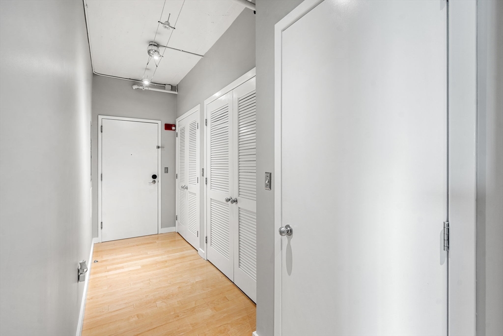 210 South Street # 5 Unit: 8-5