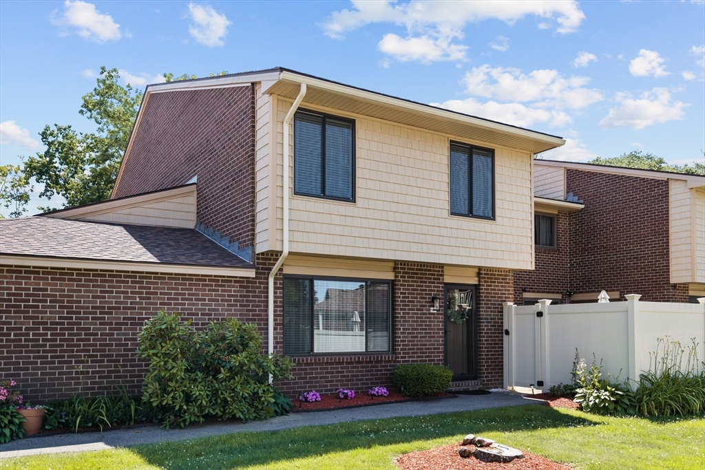 109 Greenbrook Dr # 109