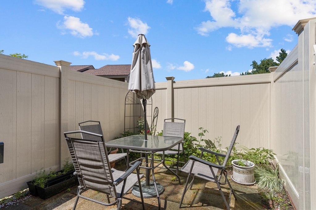 109 Greenbrook Dr # 109