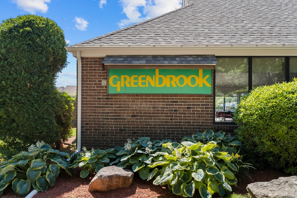 109 Greenbrook Dr # 109