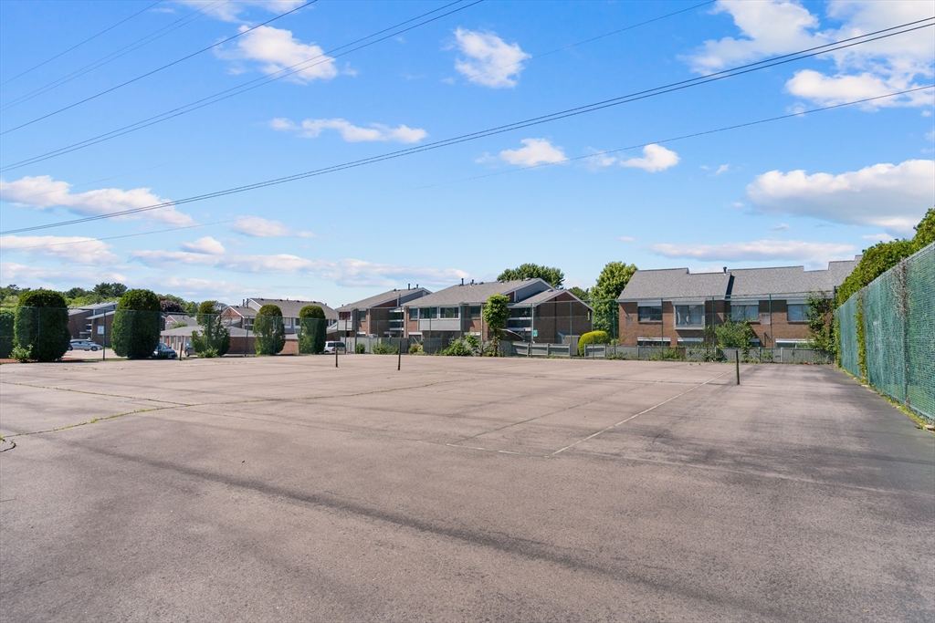 109 Greenbrook Dr # 109