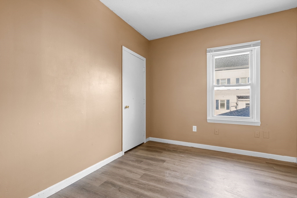 121 Austin St